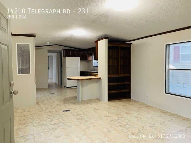 Primary Photo - 2 bed / 2 bath Mobile Home Handy Man Speci...