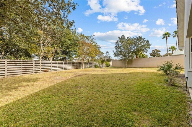 Building Photo - 4751 Papaya Park