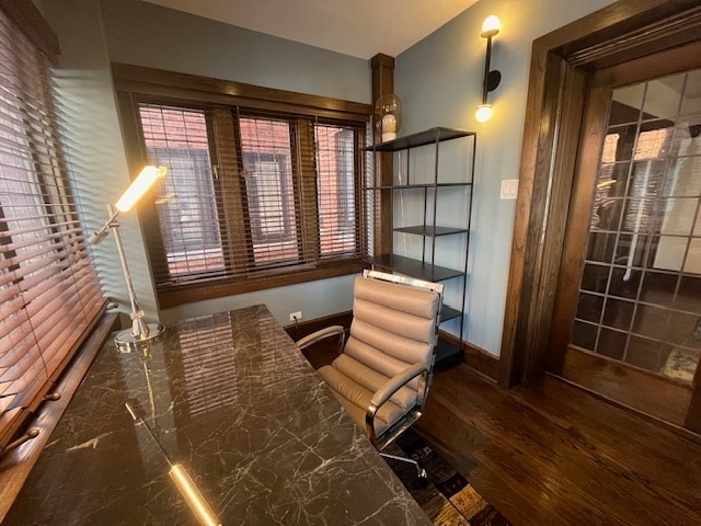 Building Photo - 1372 E 57th St