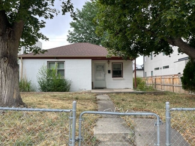 Building Photo - PRICE REDUCED! Gorgeous 4 bed/2 Bath home for rent $500 Off 1st Month Rent