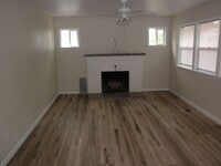 Building Photo - Charming home with basement