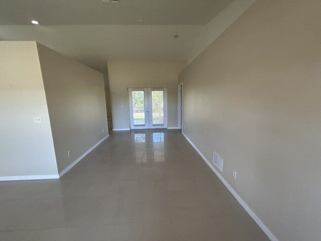 Building Photo - 3516 SW 15th Pl