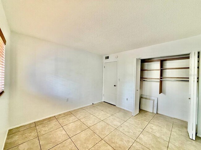 Building Photo - 7560 92nd St