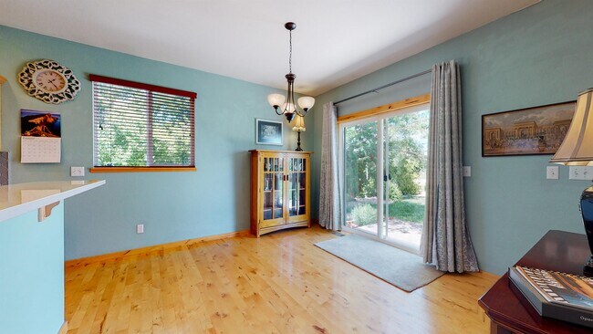 Building Photo - 2393 W 46th St