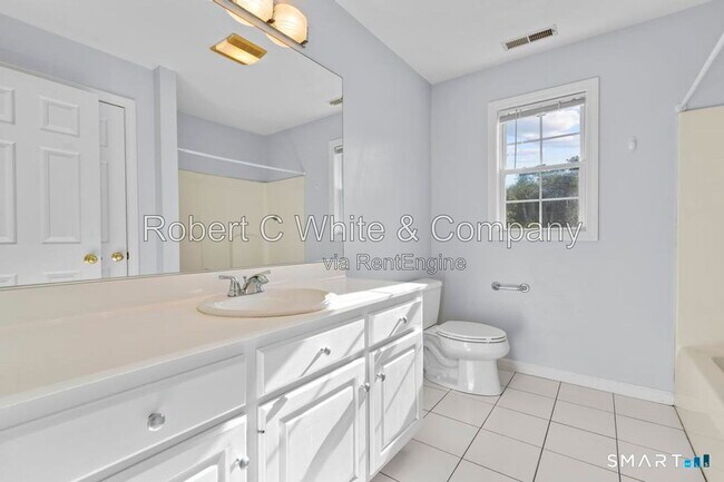 Building Photo - 155 Beardsley Rd