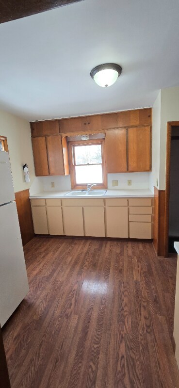 Building Photo - 214 4th Ave