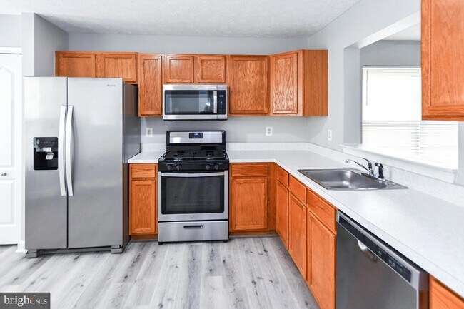 Building Photo - 9815 Berrywood Ct