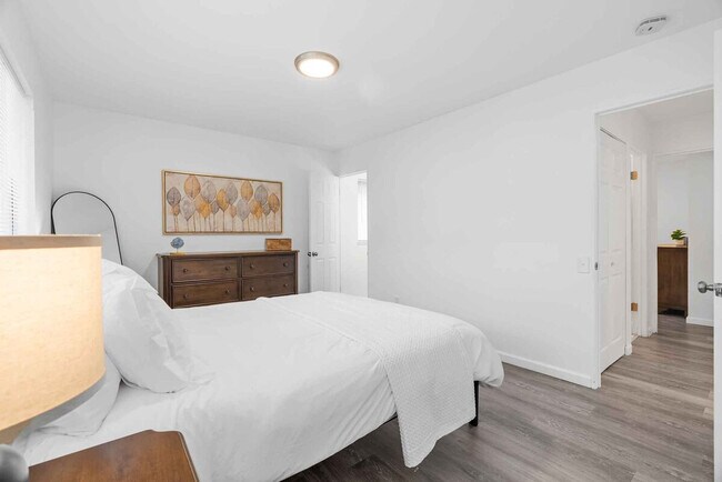 Building Photo - 2648 Garham Dr