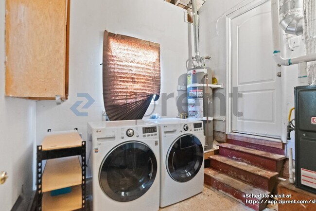 Building Photo - 431 42nd St