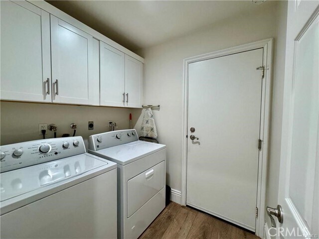 Building Photo - 33 Oak Knolls