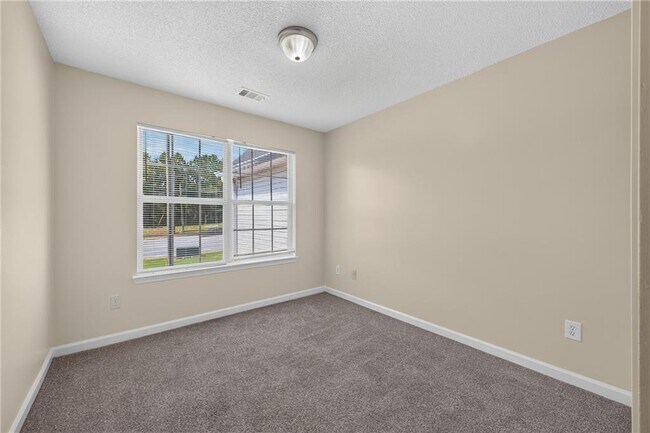 Building Photo - 1471 Riverrock Trail SW
