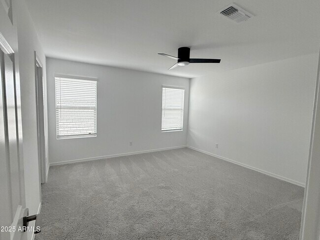 Building Photo - 25321 N 75th Ln