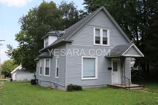 Building Photo - 2 Bedroom 2 Bath House