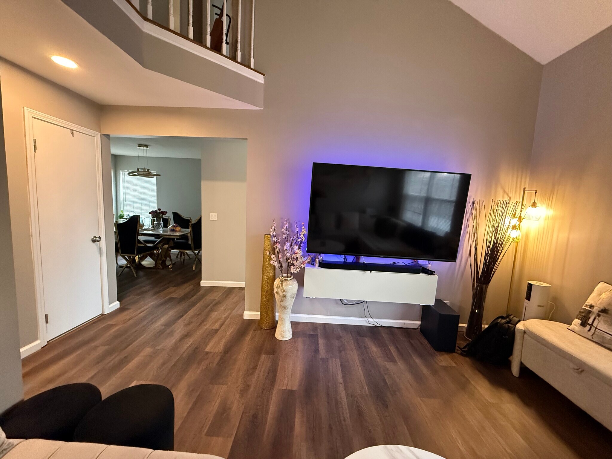 Building Photo - 36 Renaissance Ln