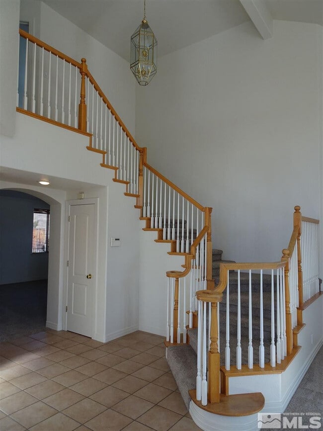 Building Photo - 7021 Heatherwood Dr