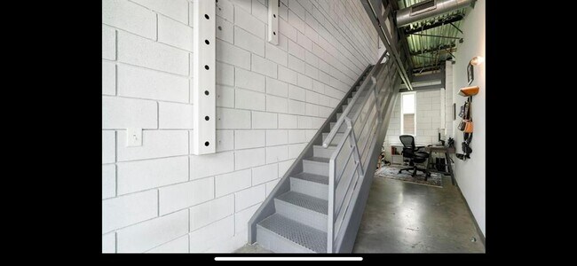 Building Photo - 4801 S Congress Ave