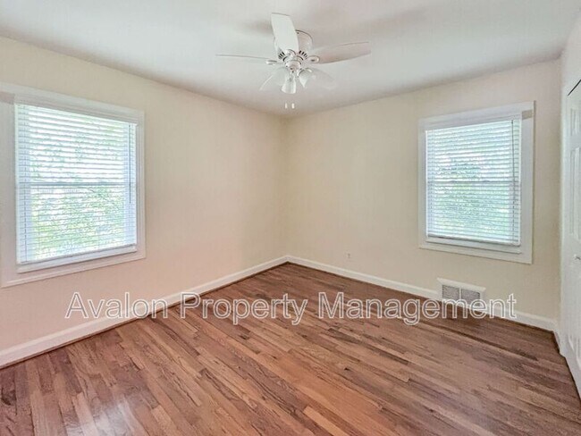 Building Photo - 6058 Harleston Rd NE