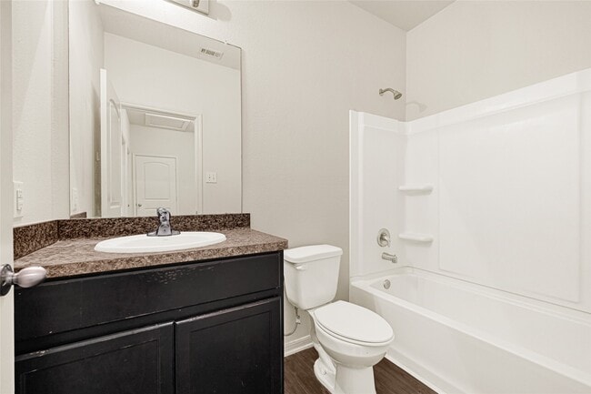 Building Photo - 10506 Pine Landing Dr