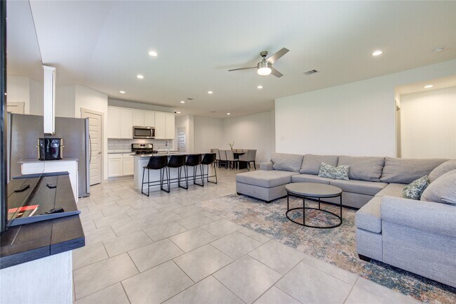 Building Photo - 4006 Elk Crk Ct