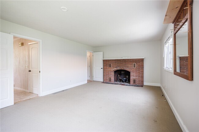 Building Photo - 26 Clearview Ave