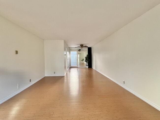 Building Photo - 6966 Park Mesa Way