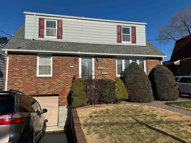 Building Photo - 52 Stover Ave