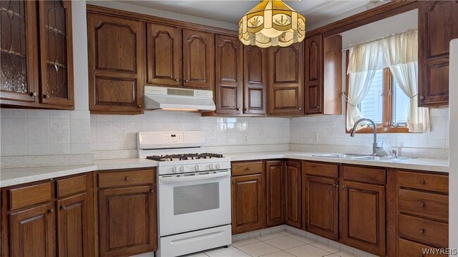 Building Photo - 88 Commonwealth Ave