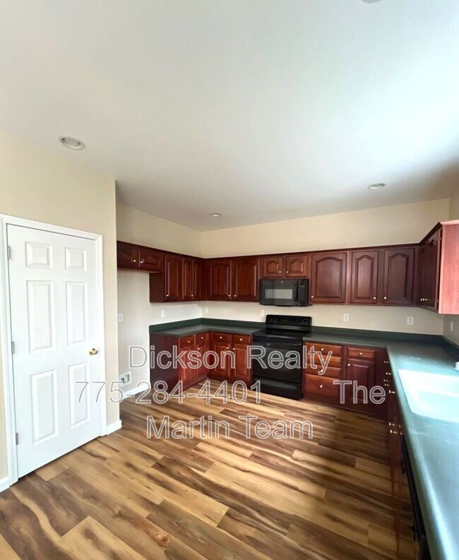 Building Photo - 1998 Amber Leaf Ct