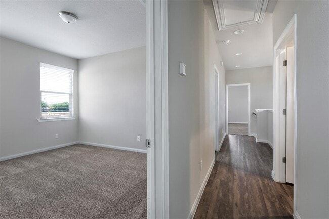 Building Photo - 1115 Aspen Grove Dr