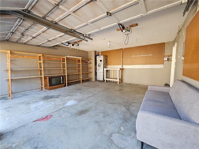 Building Photo - 2825 Binghampton Ln