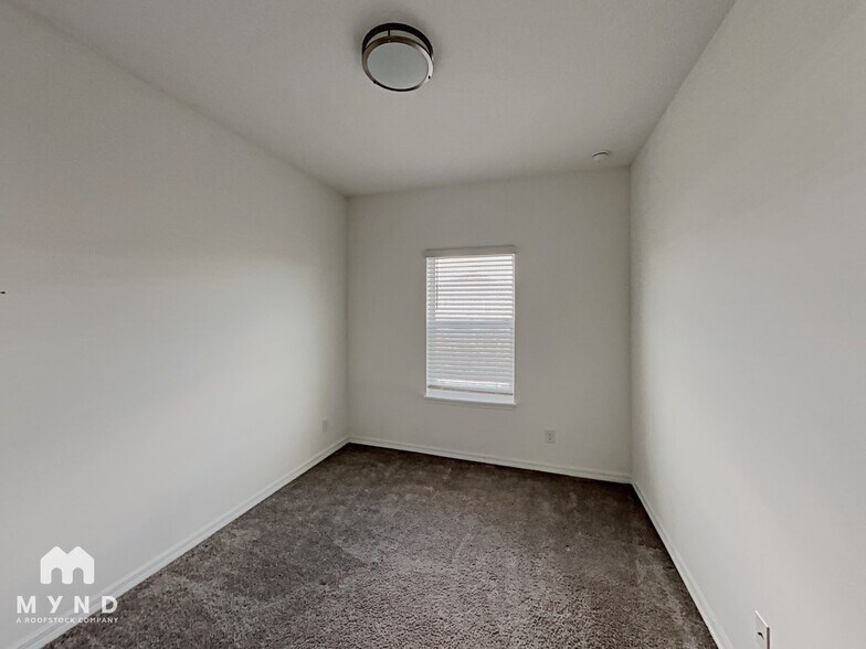 Building Photo - 10509 Spring Arbor Ln