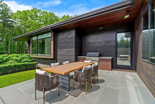 Building Photo - 63 Sylvan Ln