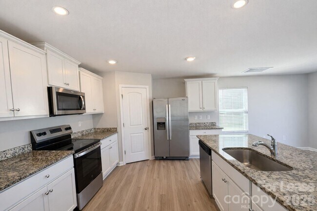 Building Photo - 1408 Nia Rd