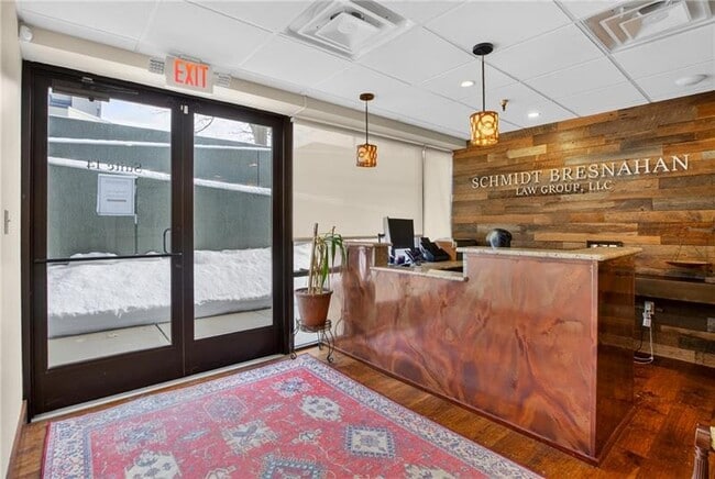 Building Photo - 750 Washington Rd