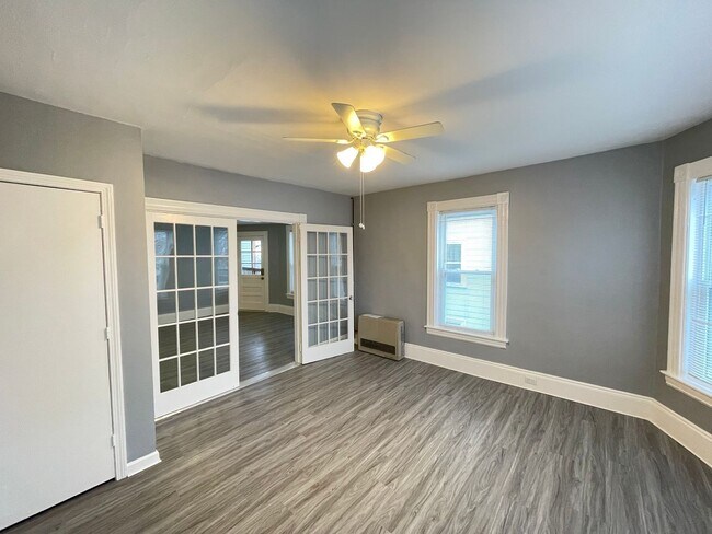 Building Photo - 601 Hevey St