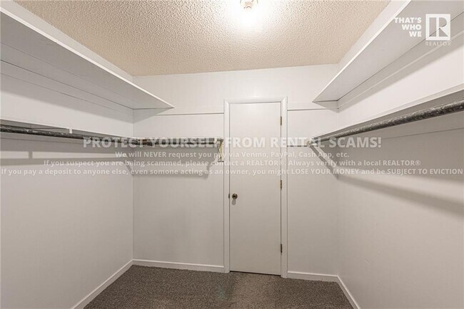 Building Photo - 3311 W Howard Nickell Rd