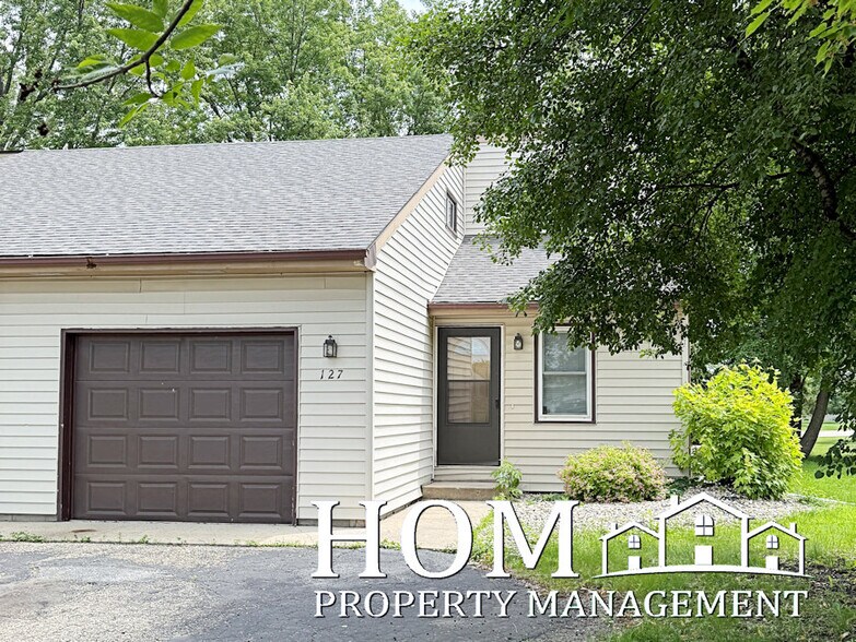 Primary Photo - 127 Sandpiper Dr