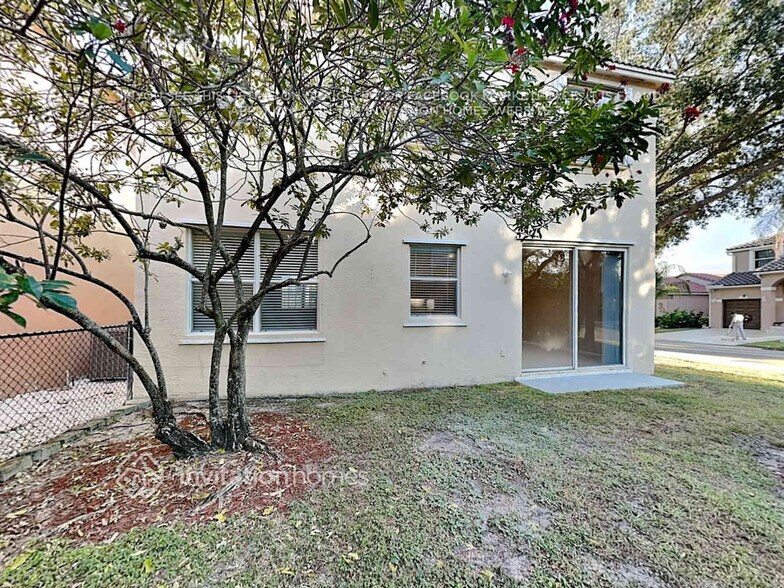 Building Photo - 5203 Eagle Cay Pl