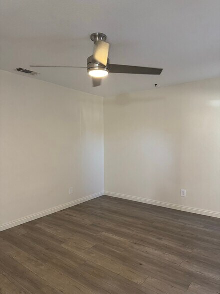 Building Photo - 2757 Bolker Dr