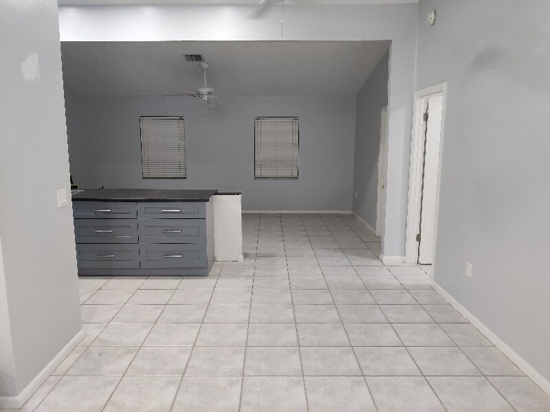 Building Photo - 4500 Mercado Dr