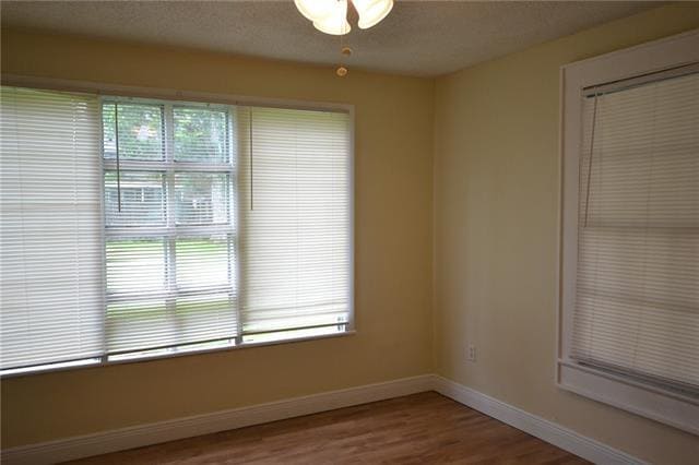 Building Photo - 15639 River Rd