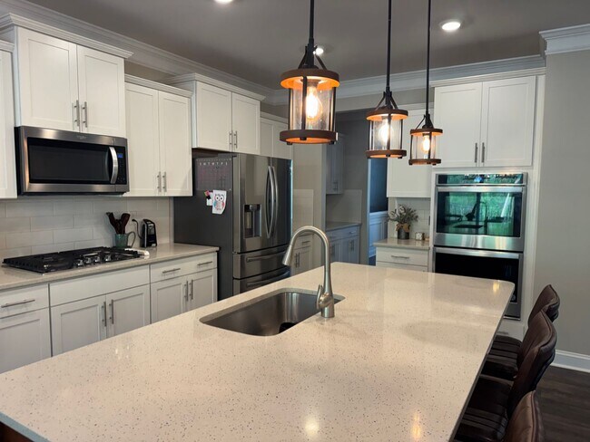 Building Photo - FIVE Bedroom Home in Iron Stations's The Farm at Ingleside!