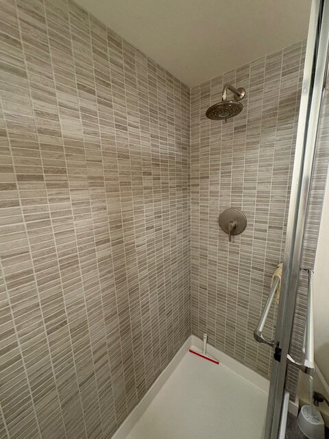 Building Photo - Cute Pet Friendly Studio Apartment Near Sl...