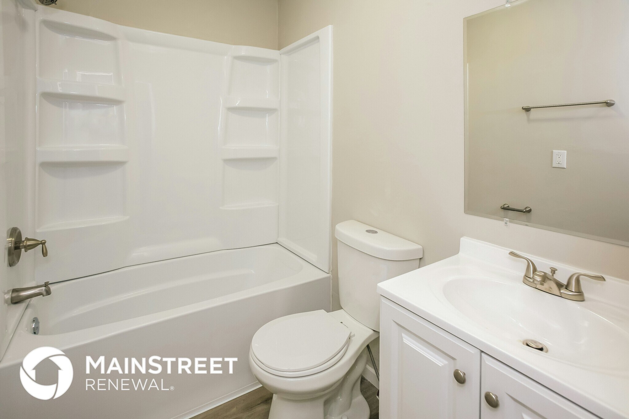 Building Photo - 528 S Bosart Ave