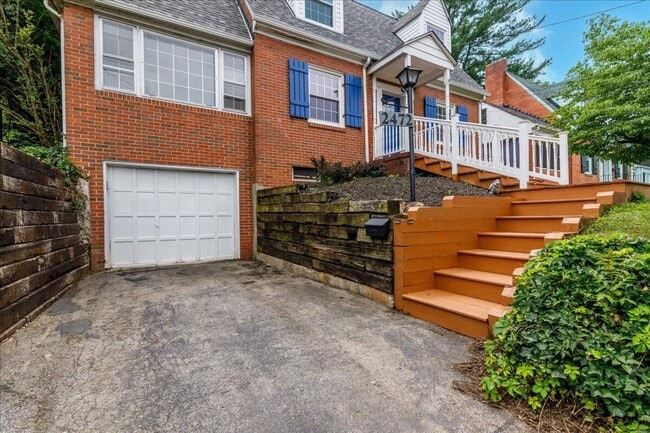 Building Photo - Cute 3 bedroom home, Fantastic Location!