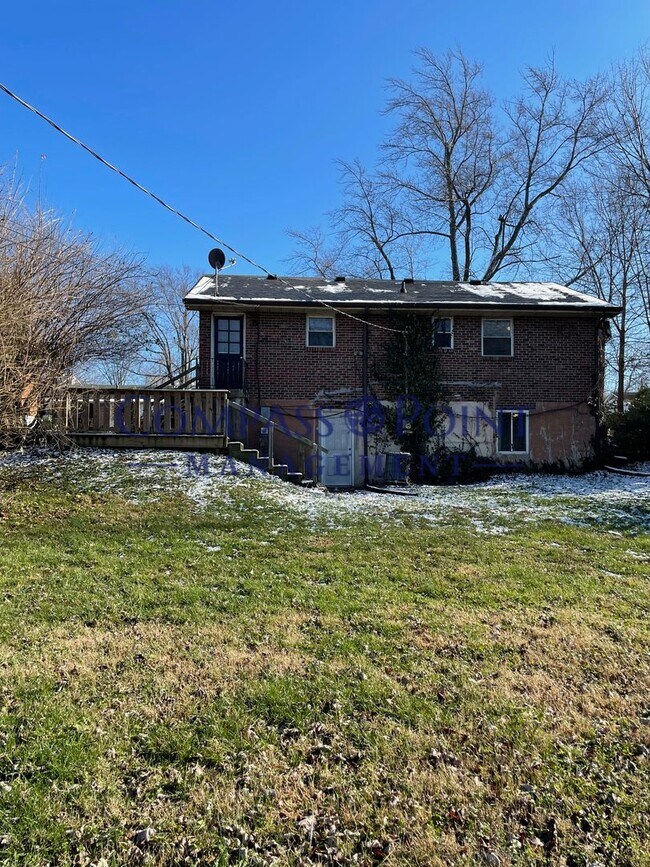 Building Photo - Newly Renovated Just For You! First Month's Rent Free!!