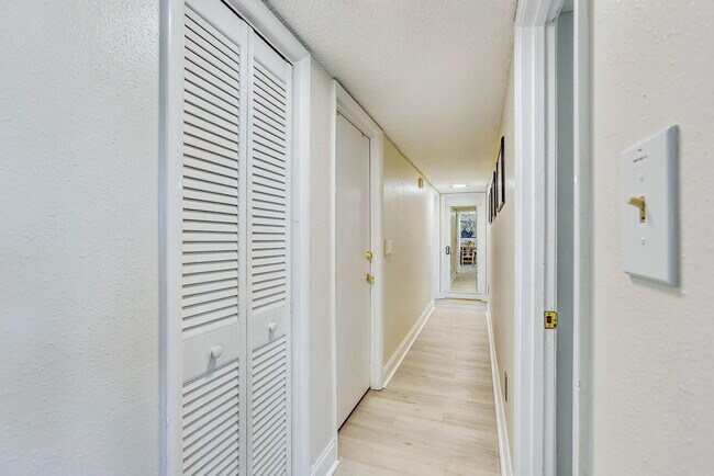 Building Photo - 1 Ocean Trace Rd