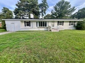 Building Photo - 1619 Midgett Dr