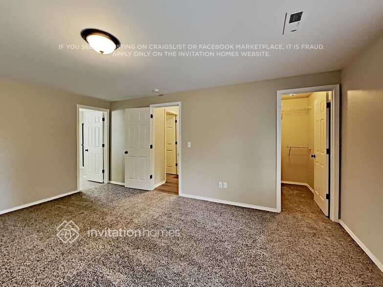 Building Photo - 4935 204th St Ct E