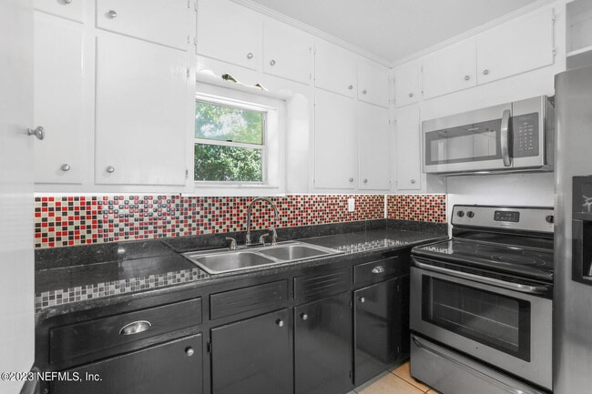 Building Photo - 4239 Shirley Ave